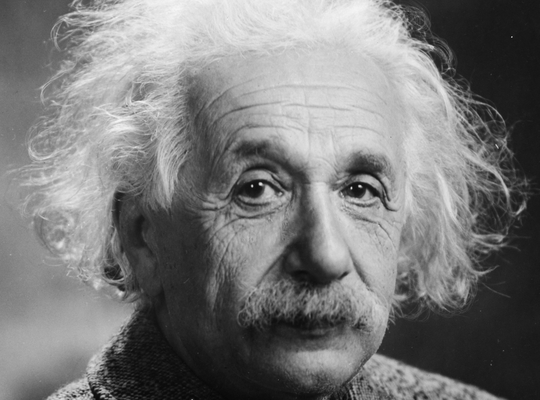 Albert Einstein: Meer dan het verleden interesseert mij de toekomst, want daarin ben ik van plan te leven.